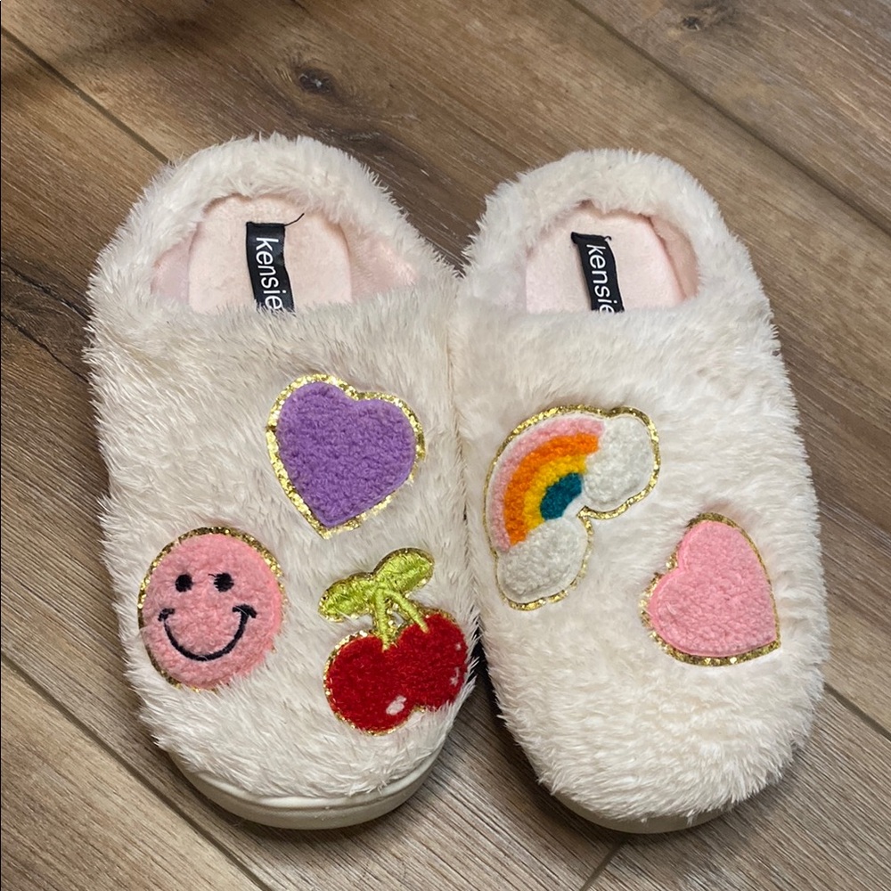 Got them gifted to me sadly don’t fit me,size is 6/7 but they fit more like 6.